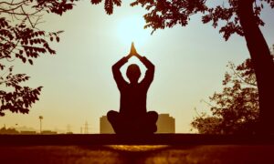 Read more about the article Mindfulness Meditation – How To Meditate To Relieve Anxiety