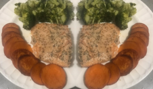Read more about the article Amazing Salmon Recipe – Baked Salmon, Sweet Potato Slices & Broccoli